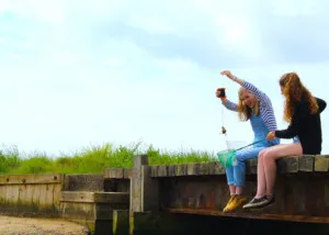 Crabbing-at-Walberswick-Beach